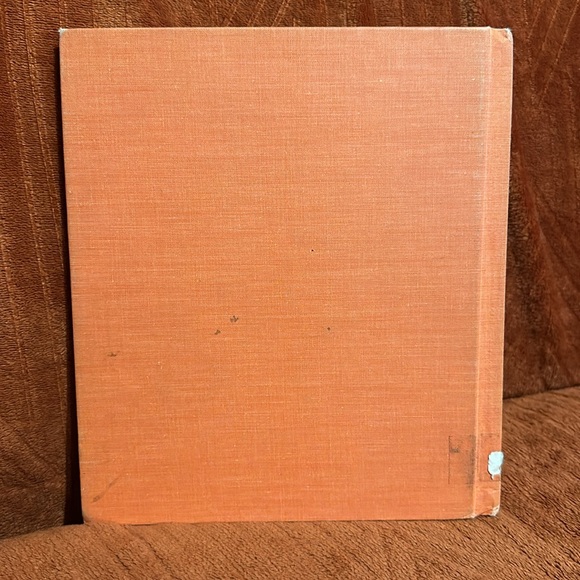 Leonard Visits Sitting Bull - Picture 2 of 10